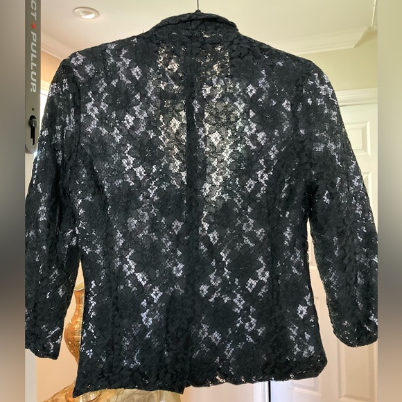 Black lace lined blazer. Says large but I’m an xs/s and it fits me! Runs small! - Picture 4 of 5